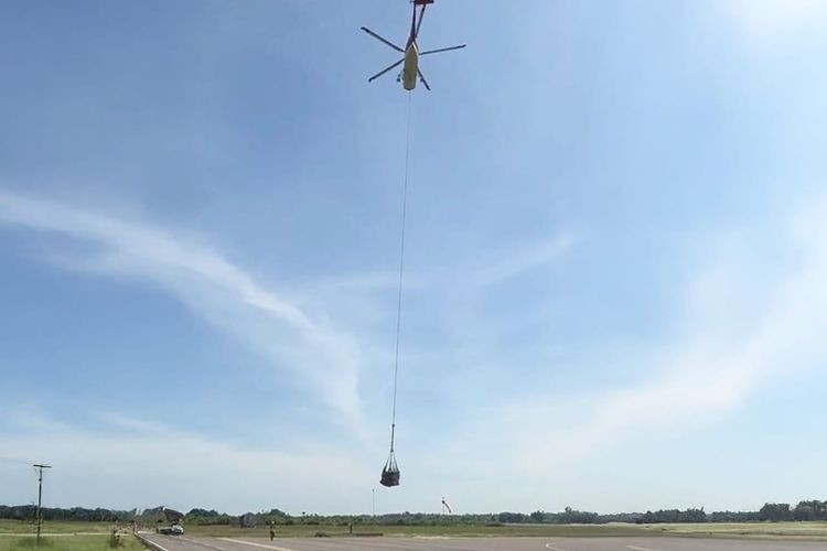 Akses darat terputus, Pertamina pasok elpiji ke Aceh dengan helikopter sling load