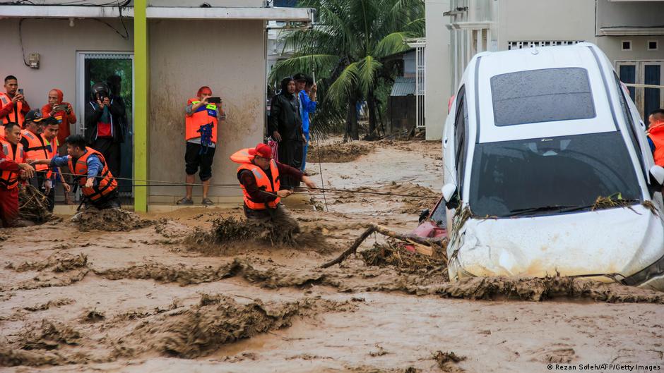 Gengsi dan Koordinasi Lemah Hambat Bantuan Asing ke Sumatra
