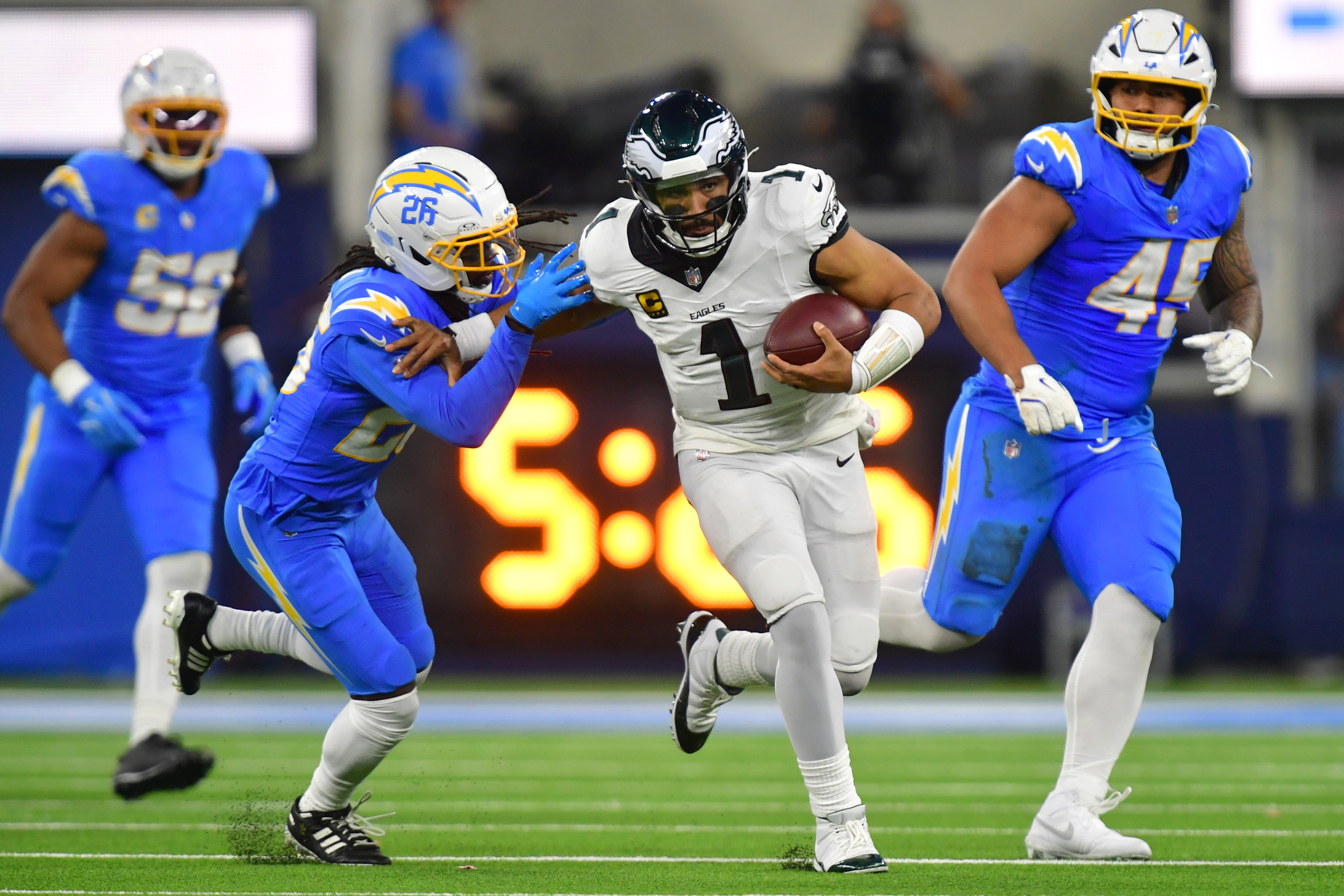 Eagles call idea of benching Jalen Hurts 'ridiculous'