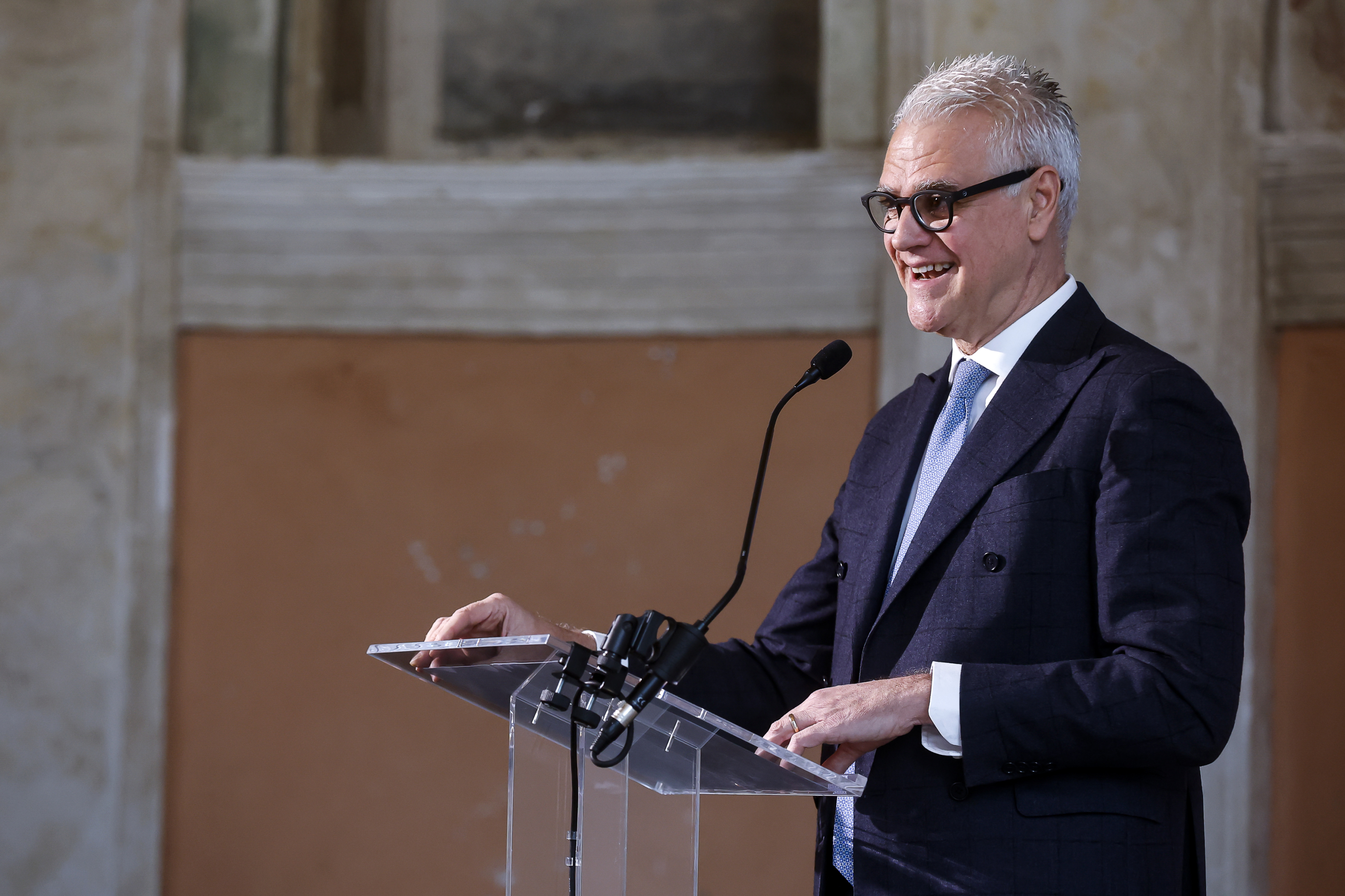 government-working-on-open-ended-id-e-card-for-over-70s