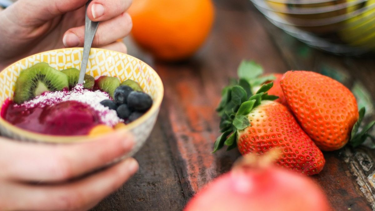 Estos alimentos light esconden más calorías de las que imaginas