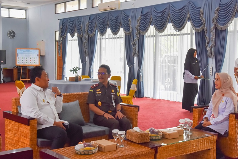 Wagub Edy Pratowo Bimbing Seminar Perubahan PKN II 2025