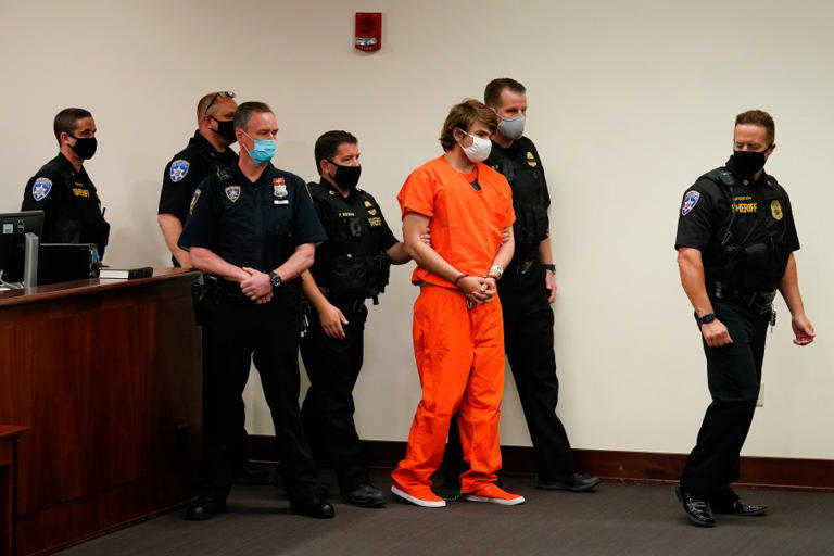 Judge denies motion to dismiss indictment against Tops shooter