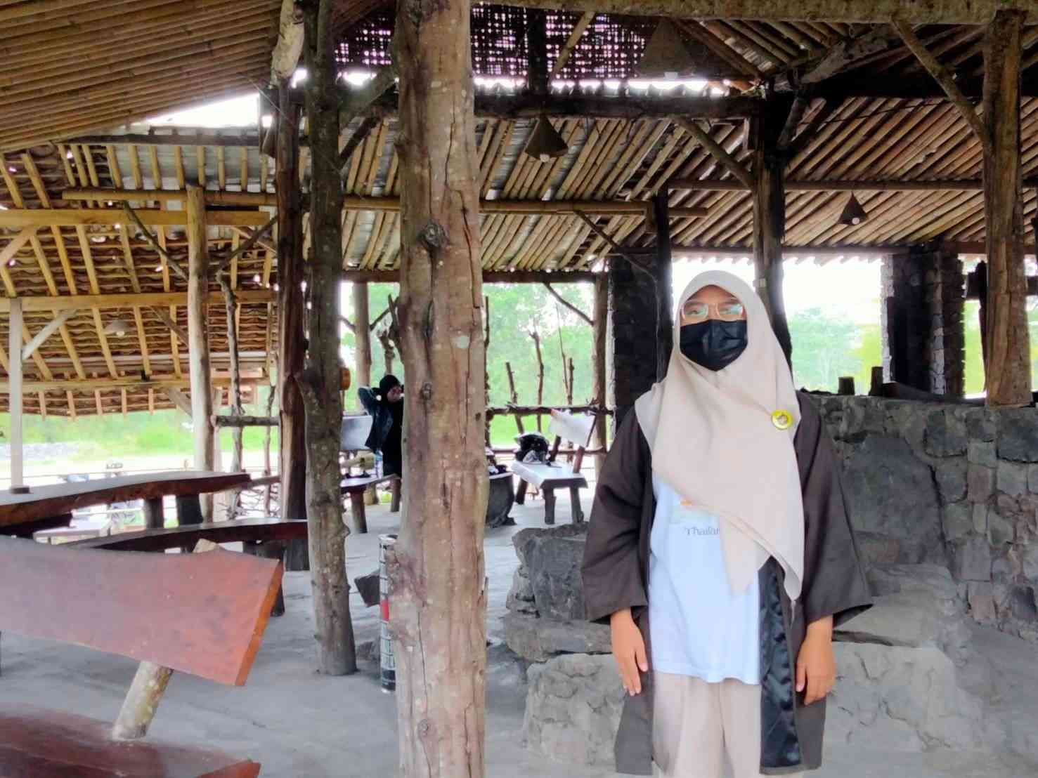 Ngopi di Kaki Merapi: Jeda Manis dari Perjalanan Malang