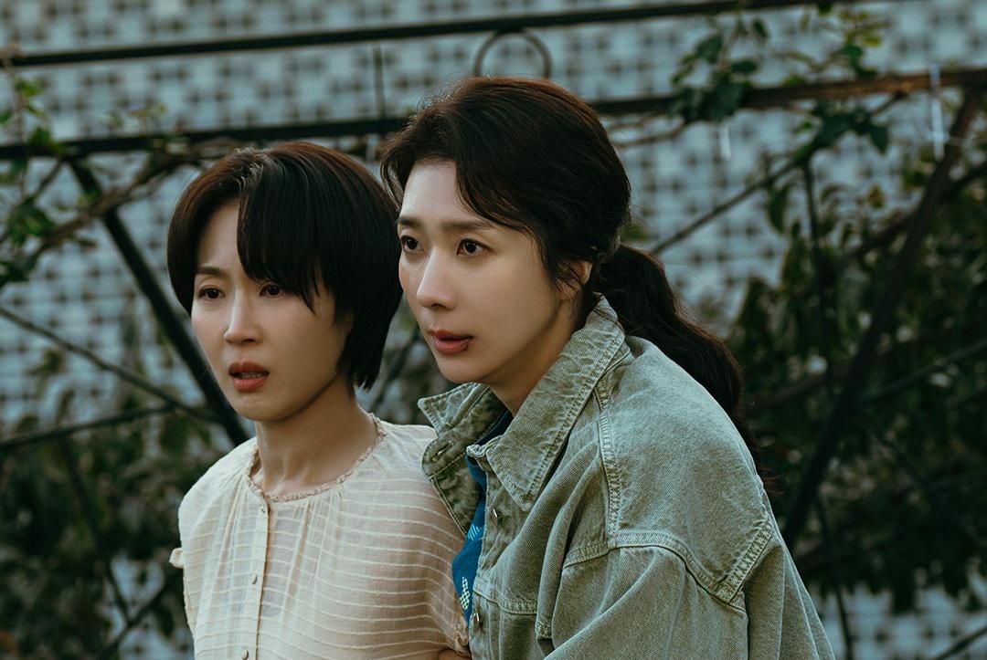 5 Keraguan Hwang Mi Gyeong di Heroes Next Door 1 AA1S7RBS