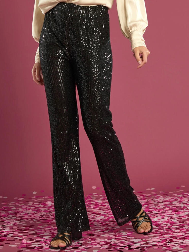 Kiabi : ce pantalon à sequins Kiabi à 20 euros ira aussi bien avec un pull,  un