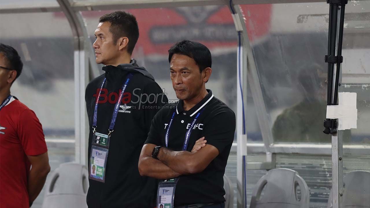 Pelatih Bangkok United Kagum pada Atmosfer Suporter Persib Bandung