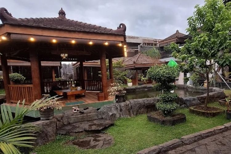 Cari Restoran Dekat Stasiun Bangsal Sari? Ini 10 Rekomendasi Terbaik