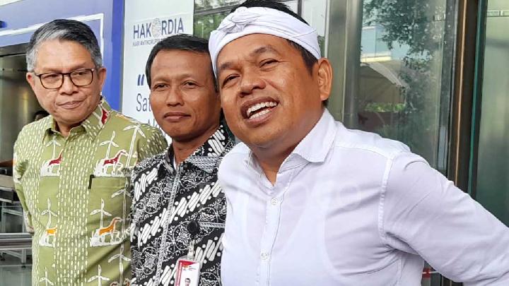 Dedi Mulyadi Tetapkan UMP dan UMSP Tahun Ini