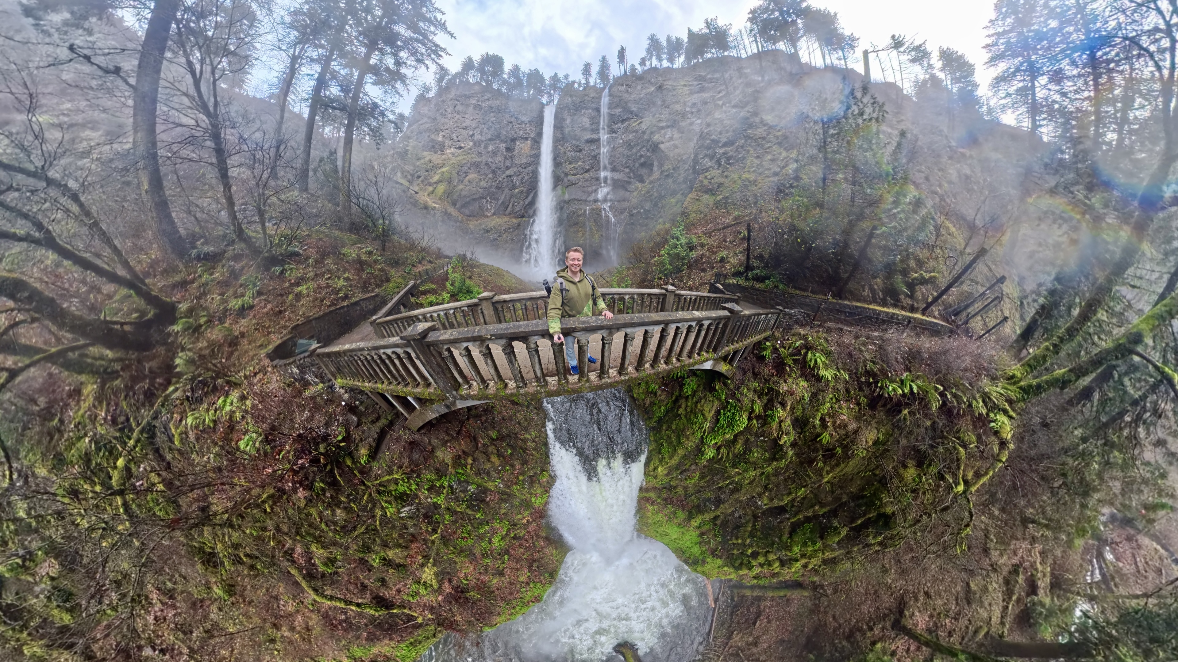 Multnomah Falls flows with force after atmospheric river