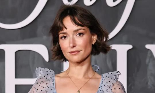 Milana Vayntrub, former AT&T spokeswoman, raises $500K by selling