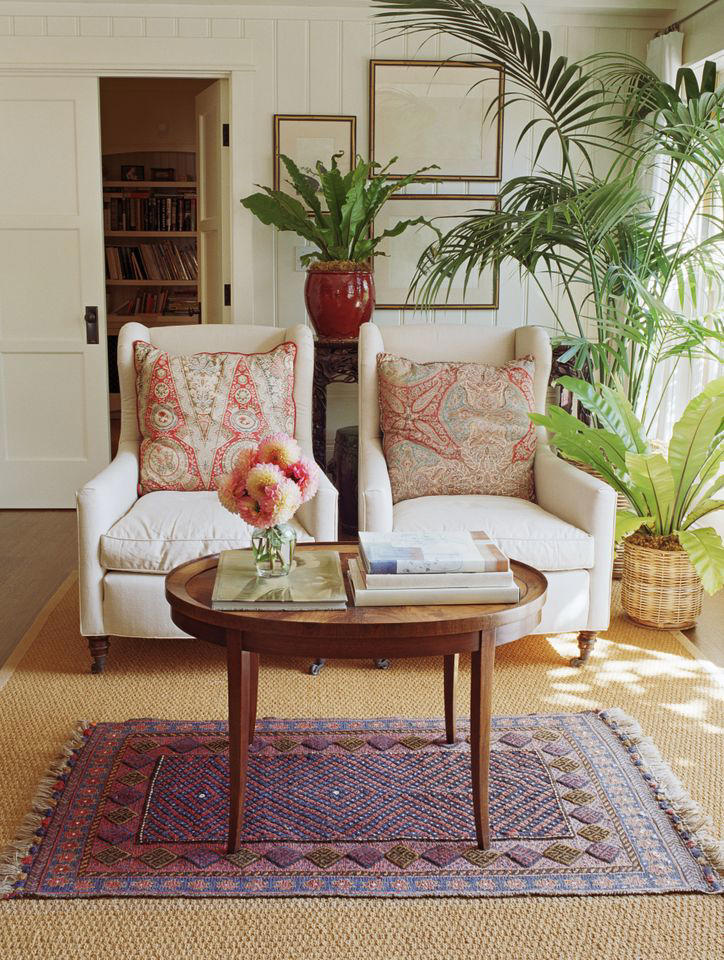 Designers share 7 budget-friendly living room changes that can make it ...
