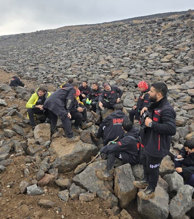 Cậu bé thoát chết sau khi bị bắt cóc, chôn sống hai ngày