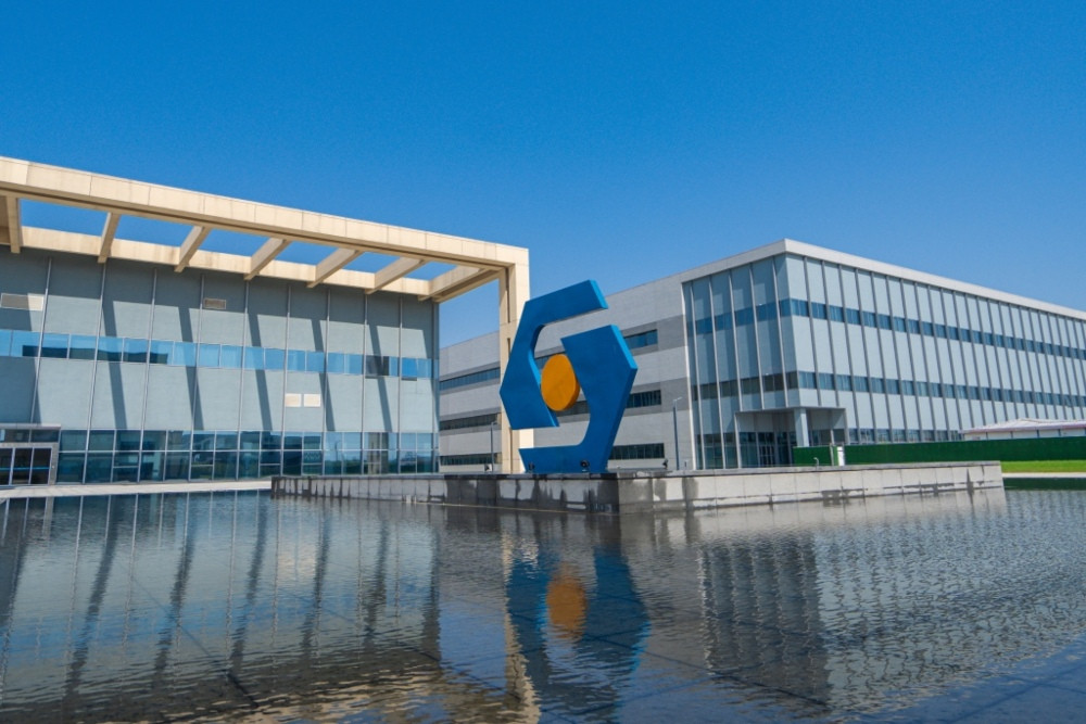 Kisah Zhong Huijuan, Guru Kimia Jadi Taipan Farmasi Asia