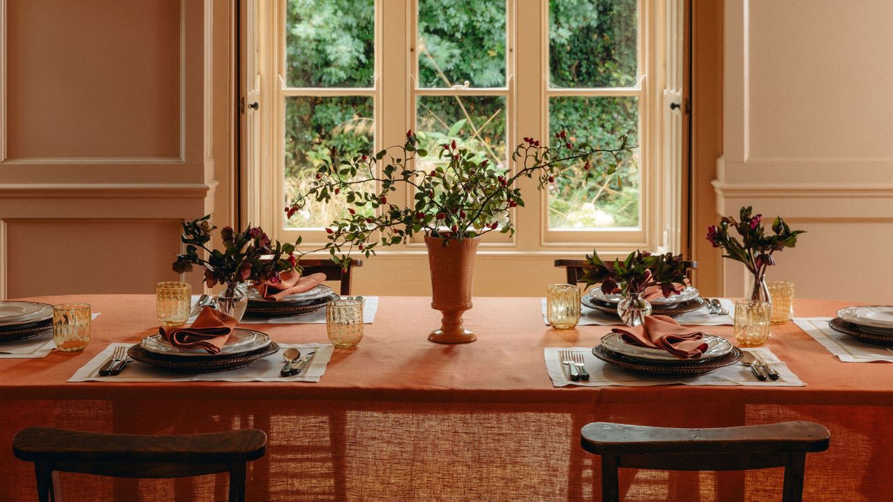 Tablecloth or no tablecloth? Stylists settle the debate once and for