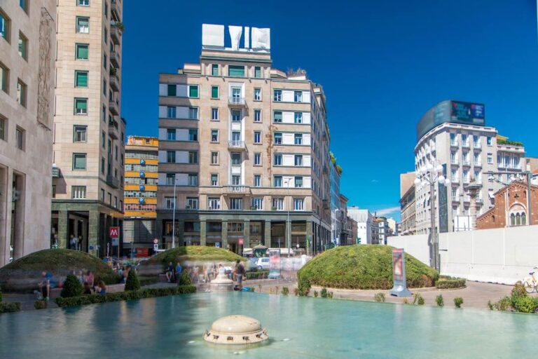 Fabrica Sgr acquisisce immobile in Piazza San Babila a Milano, JLL advisor