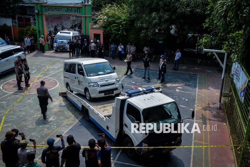 Dampak kecelakaan mobil MBG di SDN Kalibaru 01 Cilincing, kelas sementara digelar online