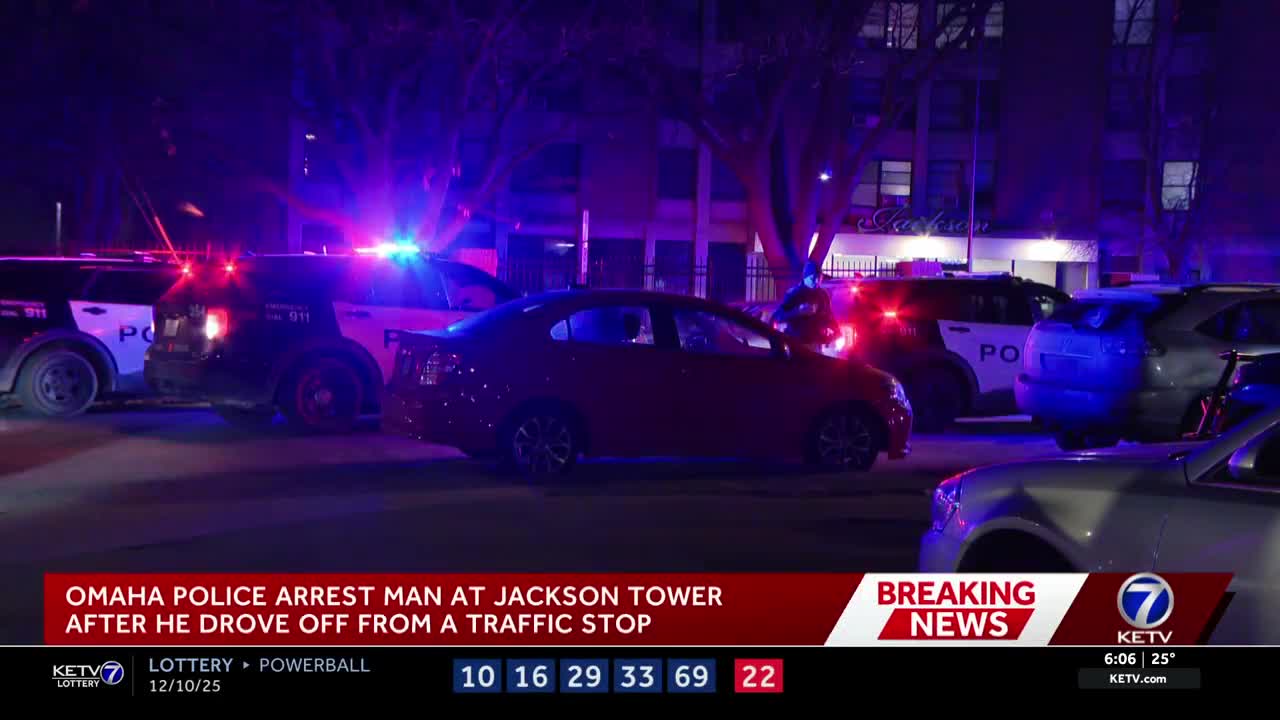Man arrested after driving away from traffic stop