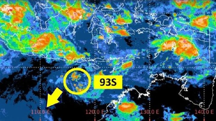 Hujan Dua Hari di Jabodetabek Akibat Bibit Siklon 93S
