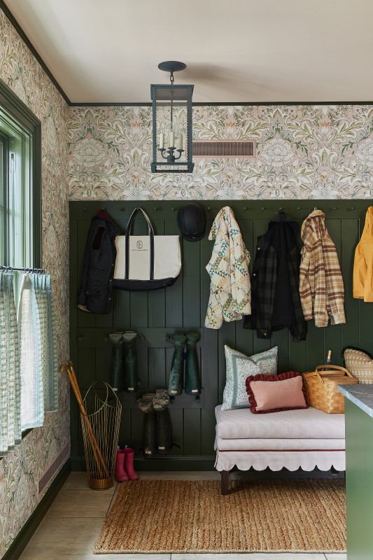Small entryway? These 9 drop-zone hacks hide clutter beautifully