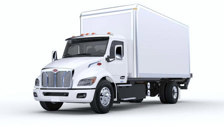Peterbilt’s new electric medium truck lineup proves it’s serious about EVs