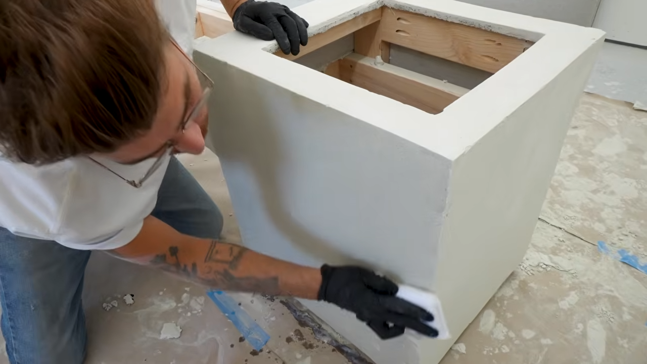 How to build a modern bench without heavy concrete