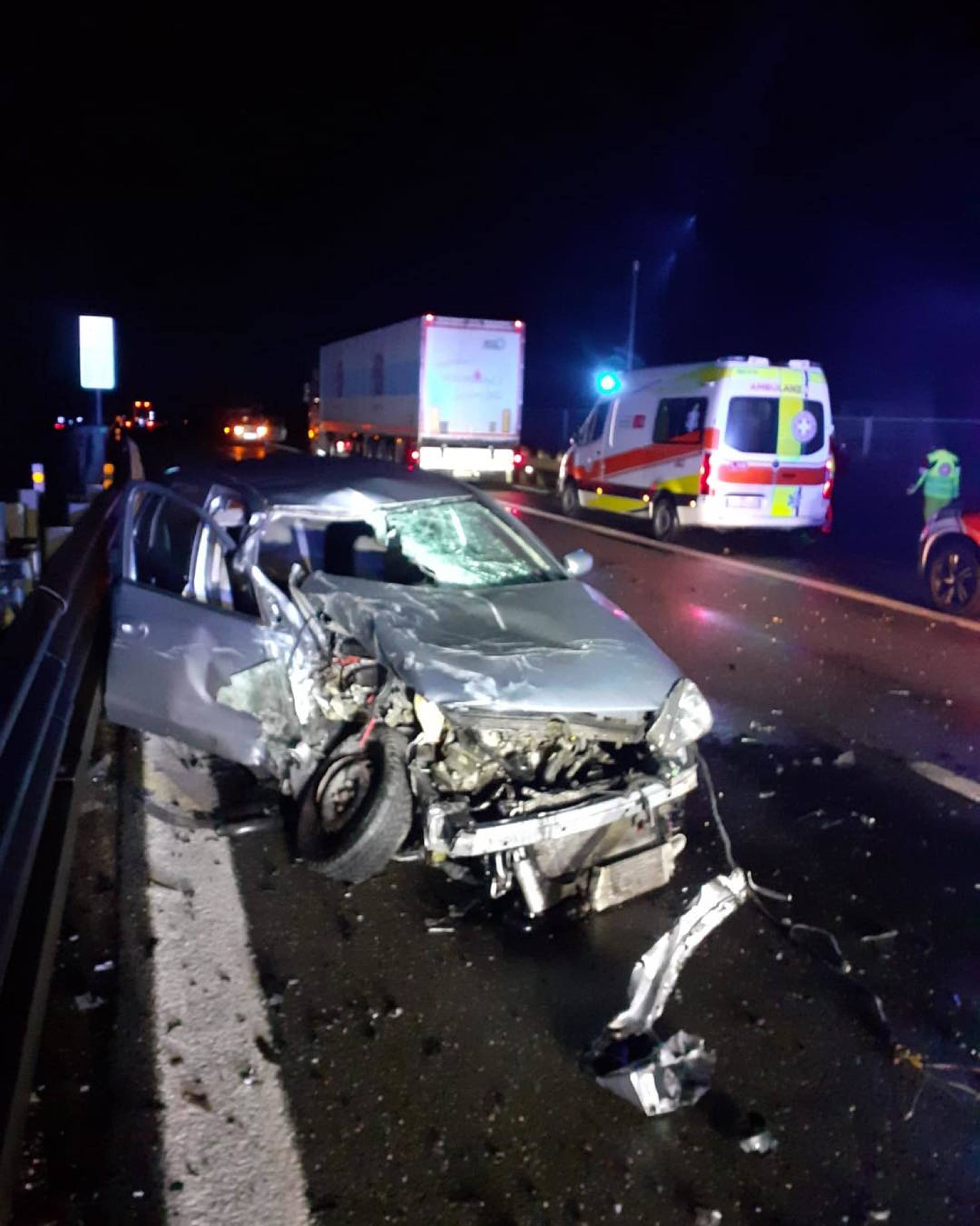 Scontro tra due auto e un camion, 4 feriti sull'Autobrennero