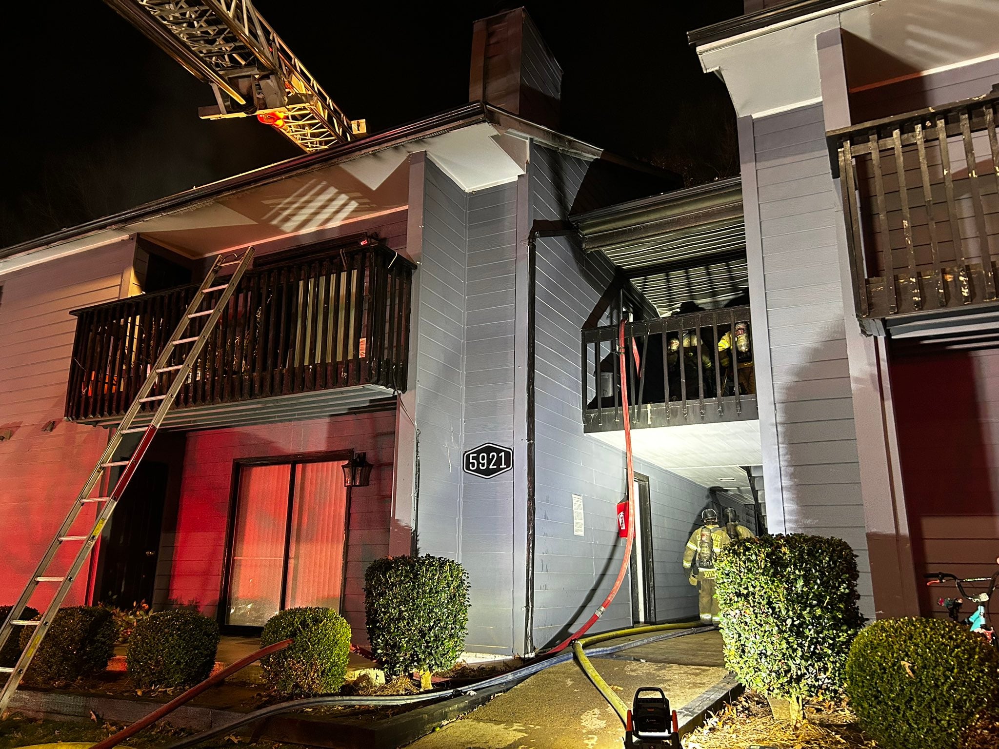 Apartment fire in Charlotte leaves about 2 dozen people without a home ...