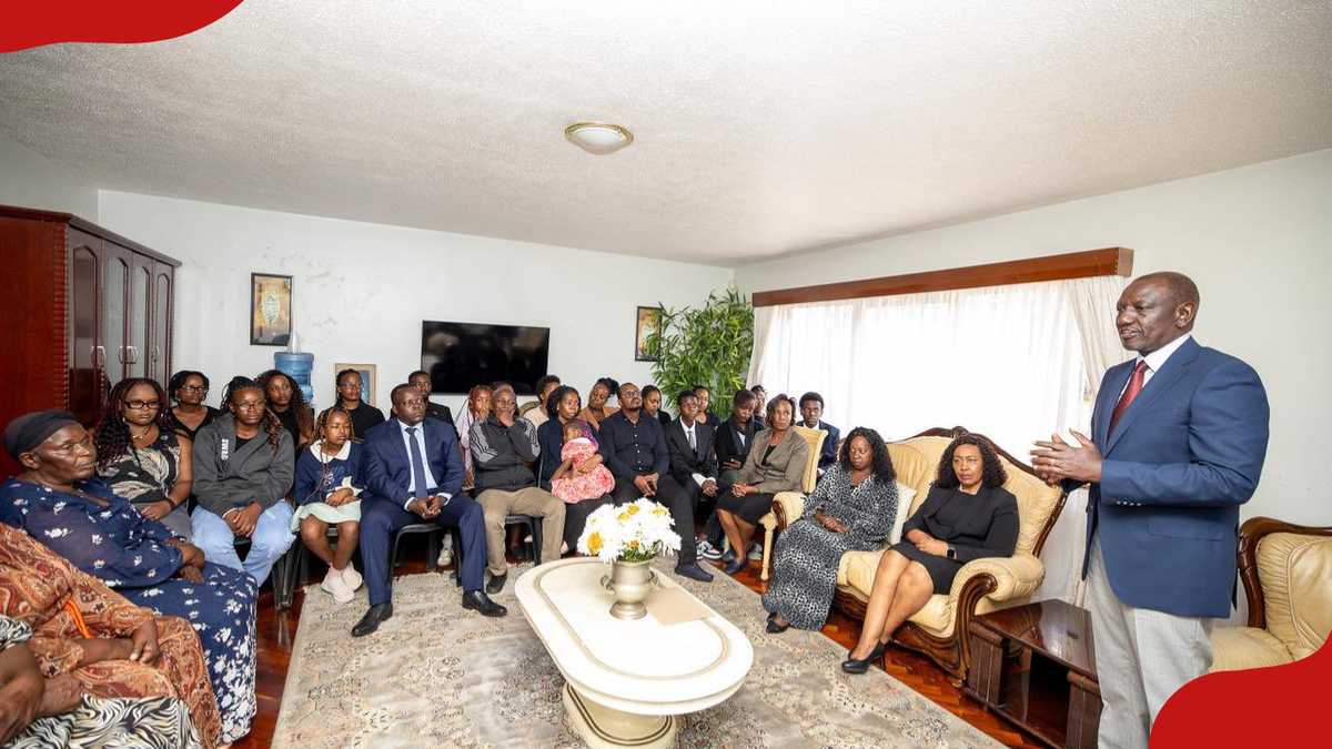 William Ruto visits Cyrus Jirongo's home, condoles with his widows