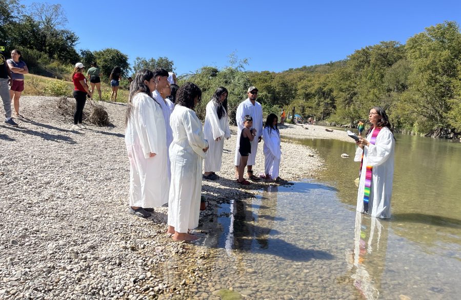 Pastor says ICE arresting congregants at check-ins<br><br>