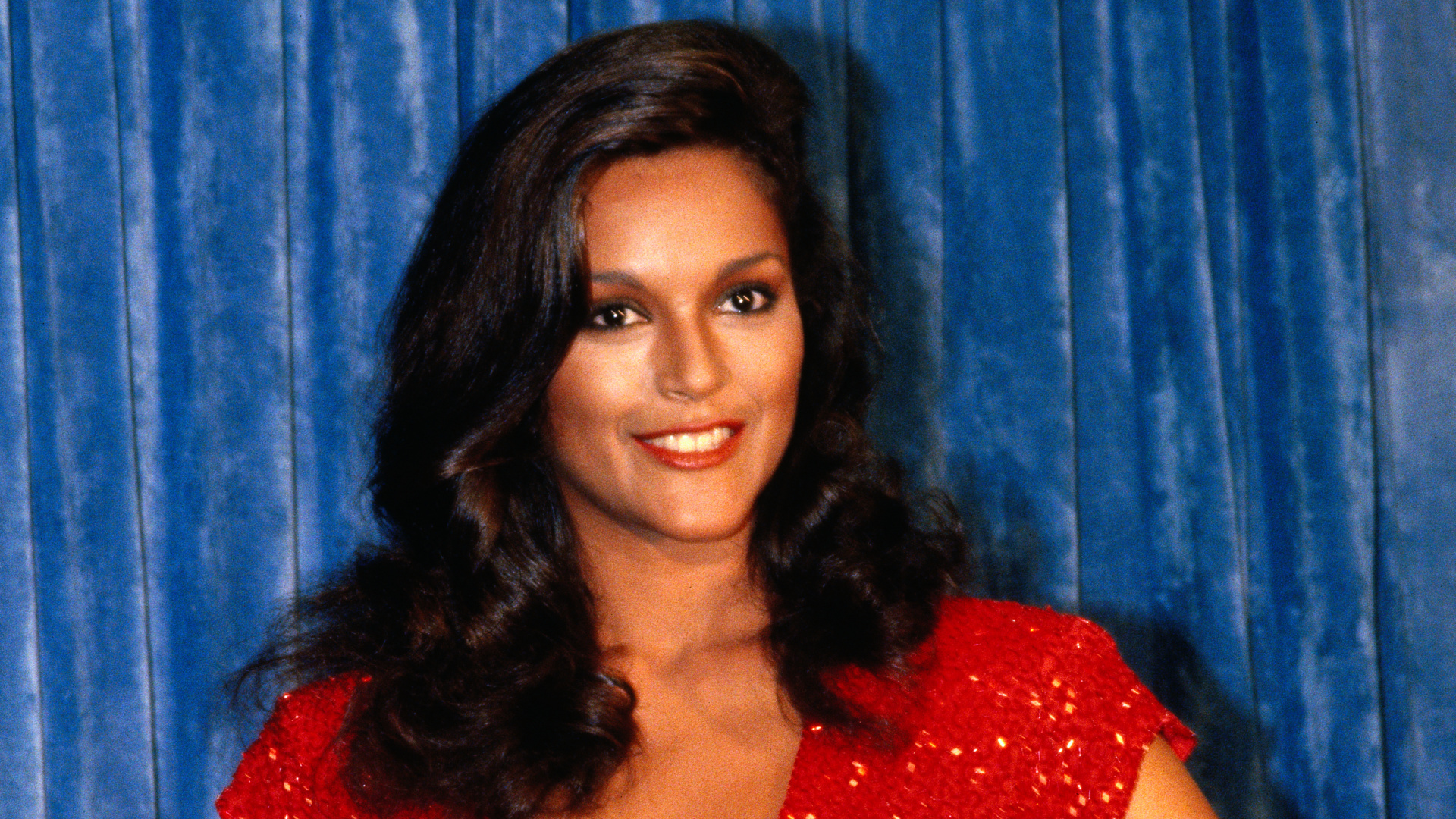 jayne-kennedy-la-mujer-que-rompi-las-barreras-de-la-tv-y-los-deportes