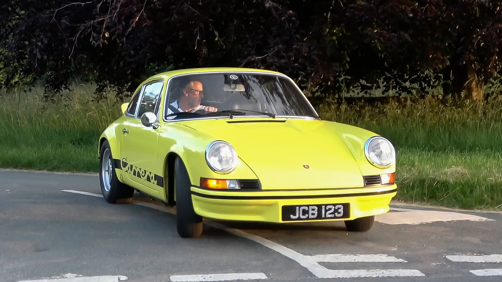 What makes the Porsche 911 2.7 RS so iconic?