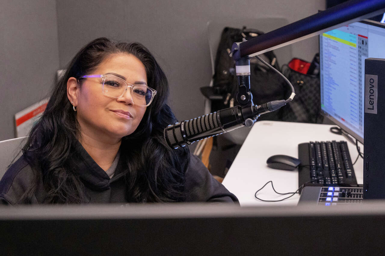 Bay Area radio DJ lends listeners a hand - even when it comes to ...