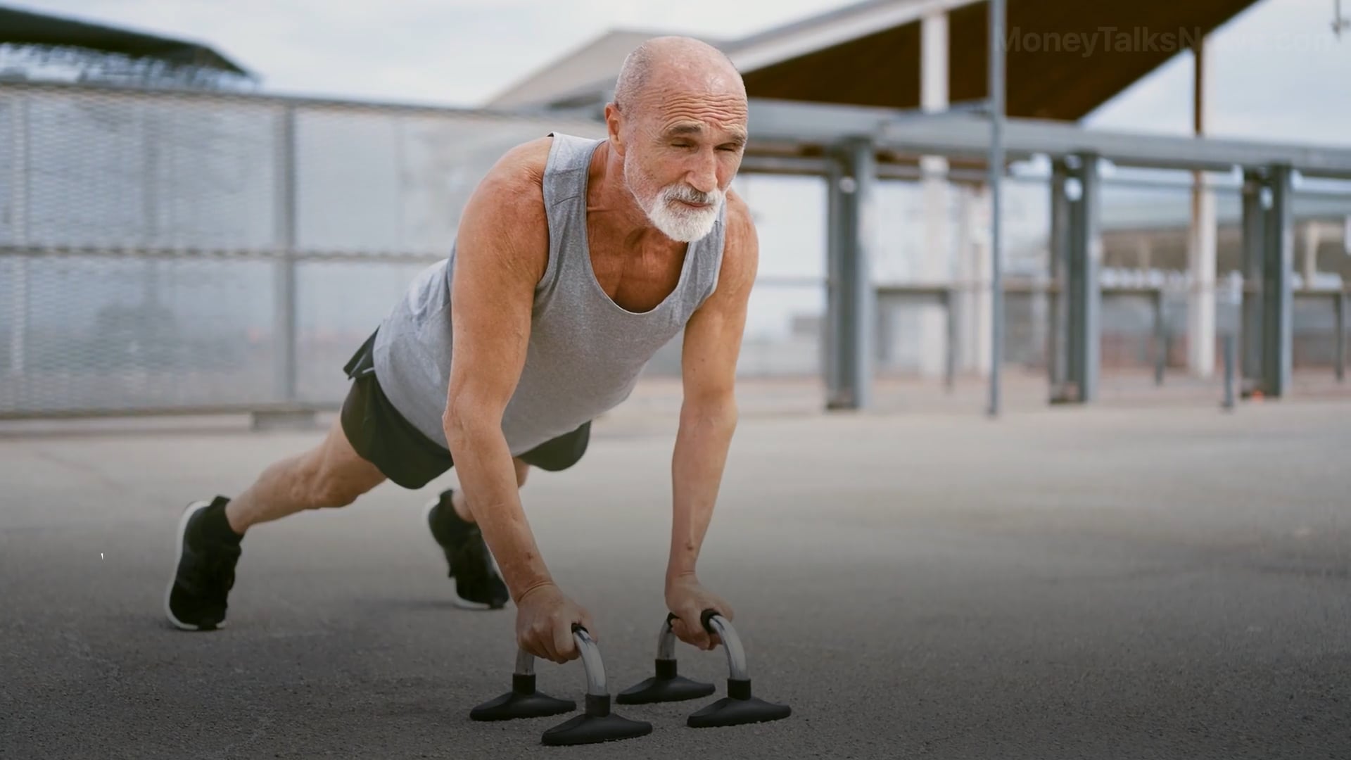 Ditch these 10 habits to add years to your life<br><br>