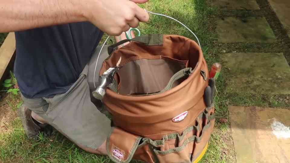This is what these 5 gallon bucket gadgets actually do