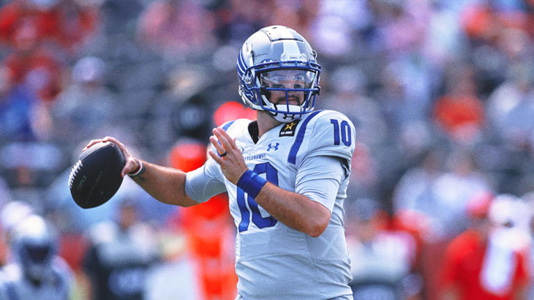 UFL's Birmingham Stallions hire former Alabama, NFL QB AJ McCarron as ...