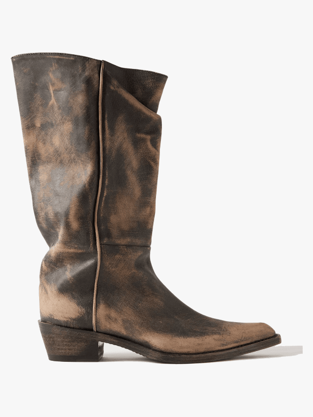 Ces bottes aux accents bohèmes sont incontournables cet hiver