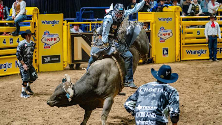 2025 reserve world champion bull rider recovering from post-NFR surgery