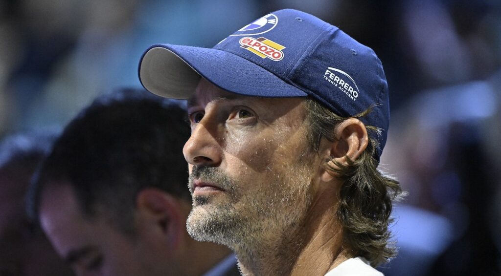 L’honnêteté de Juan Carlos Ferrero, ex‐coach d’Alcaraz : « Je penche ...