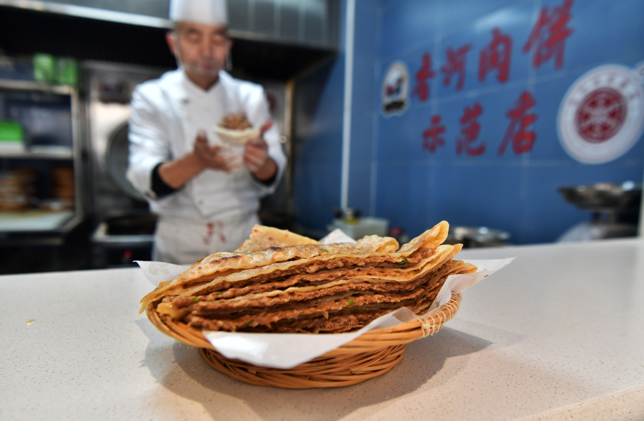 香河肉饼：香河有奇饼 忘却天下珍