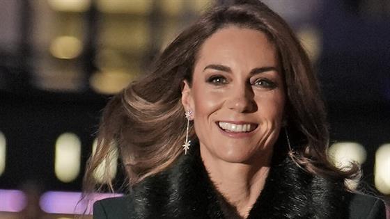 Prince William, Kate Middleton and their 3 kids reveal holiday card<br>