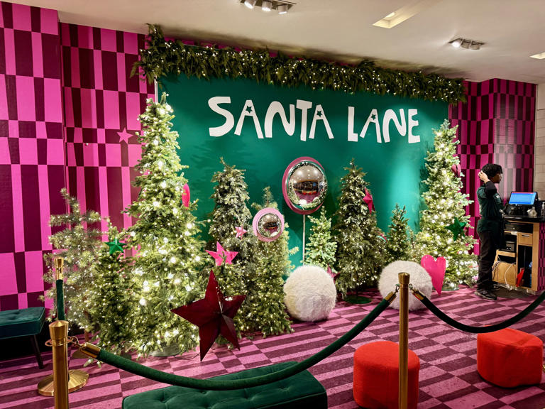 We checked out Seattle's new Santa setup at Nordstrom