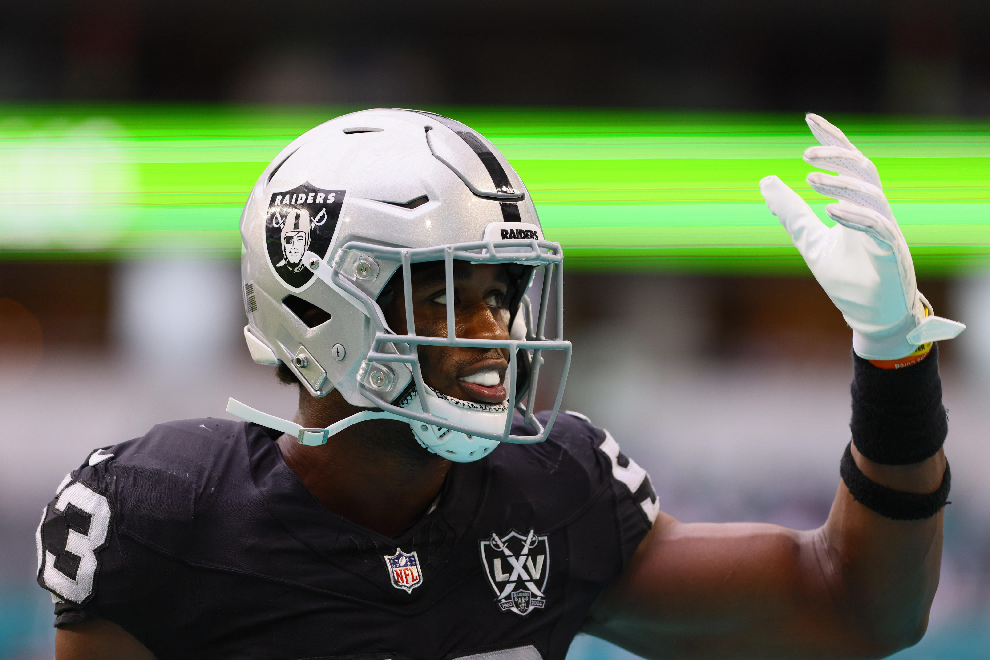 Patriots sign Drake Maye