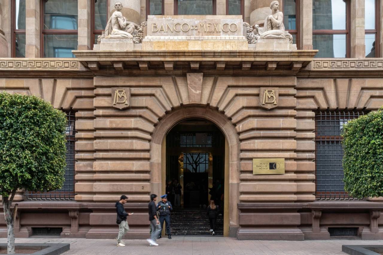 Bank of Mexico cuts benchmark interest rate in split decision after pause