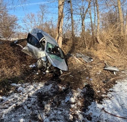 2 teens airlifted to hospital after serious crash in Cass County