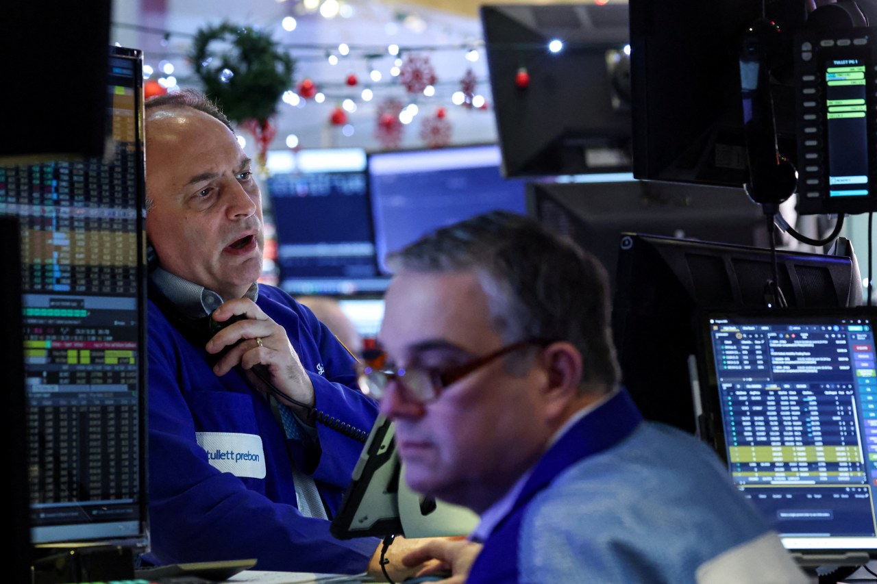 Lighter inflation number cheers stock investors