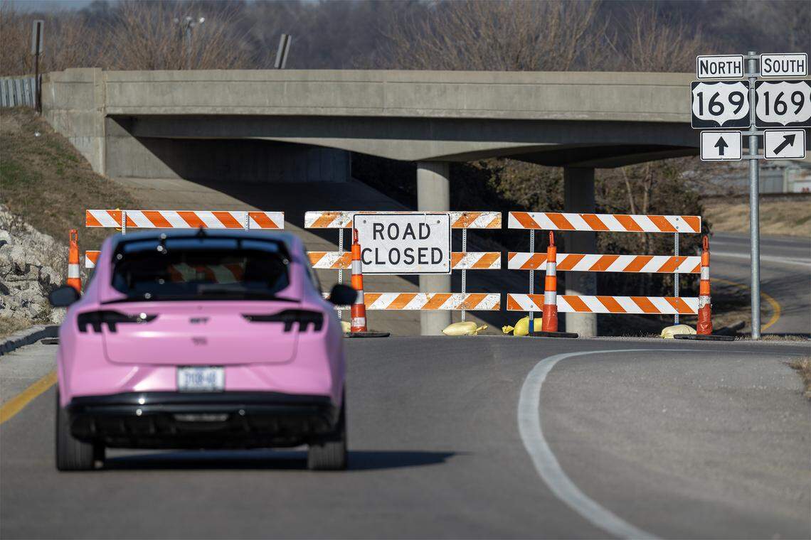 Travel to KC's Northland slows with bridge closure, causing World Cup ...