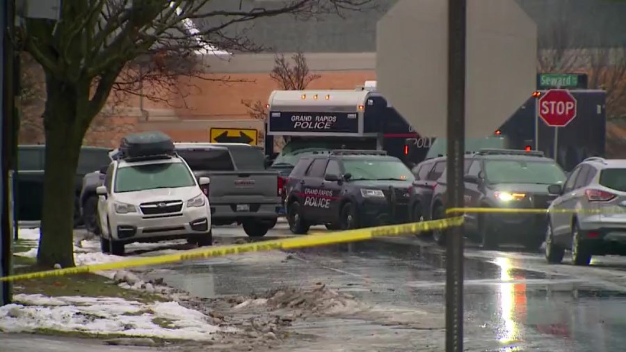 Grand Rapids police clear scene after domestic incident, shots fired