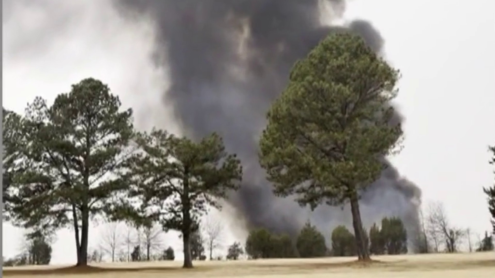 Plane crashes outside of Charlotte, NC<br><br>