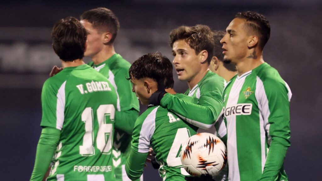 El Betis no falla ante Real Murcia y avanza a cuarta ronda de la Copa ...